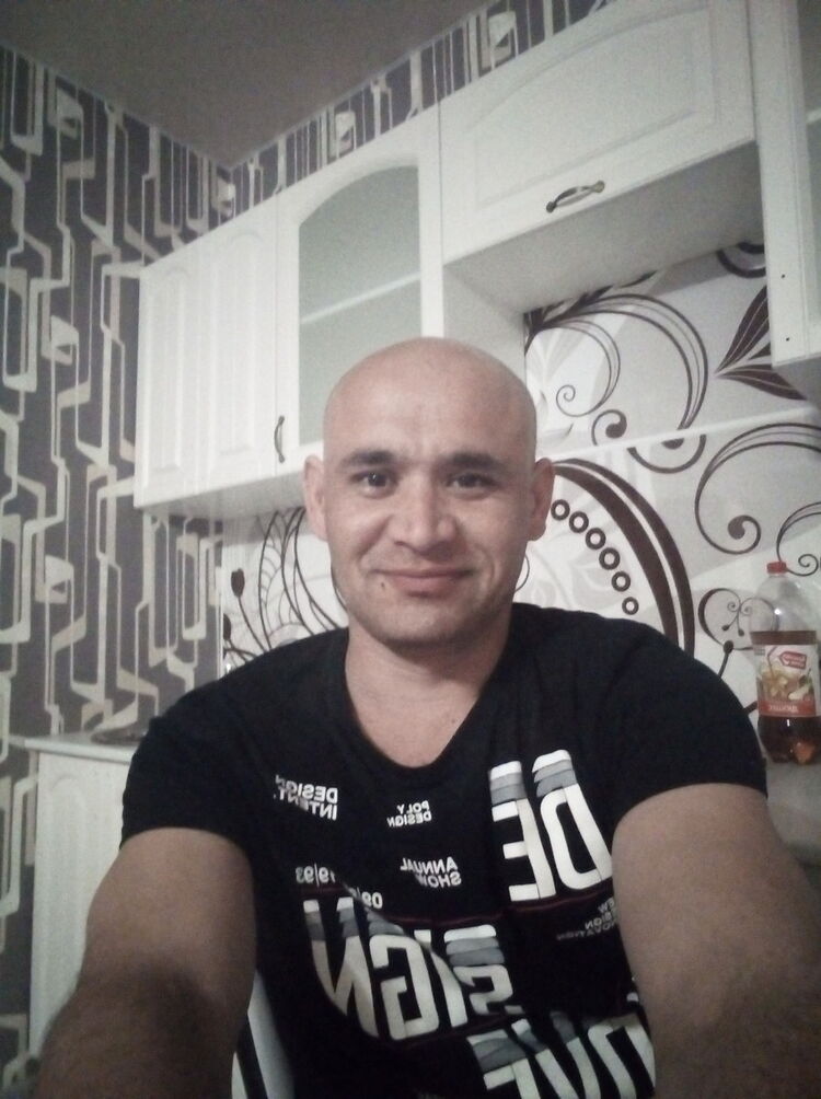  17453702  Qandiyor, 37 ,    