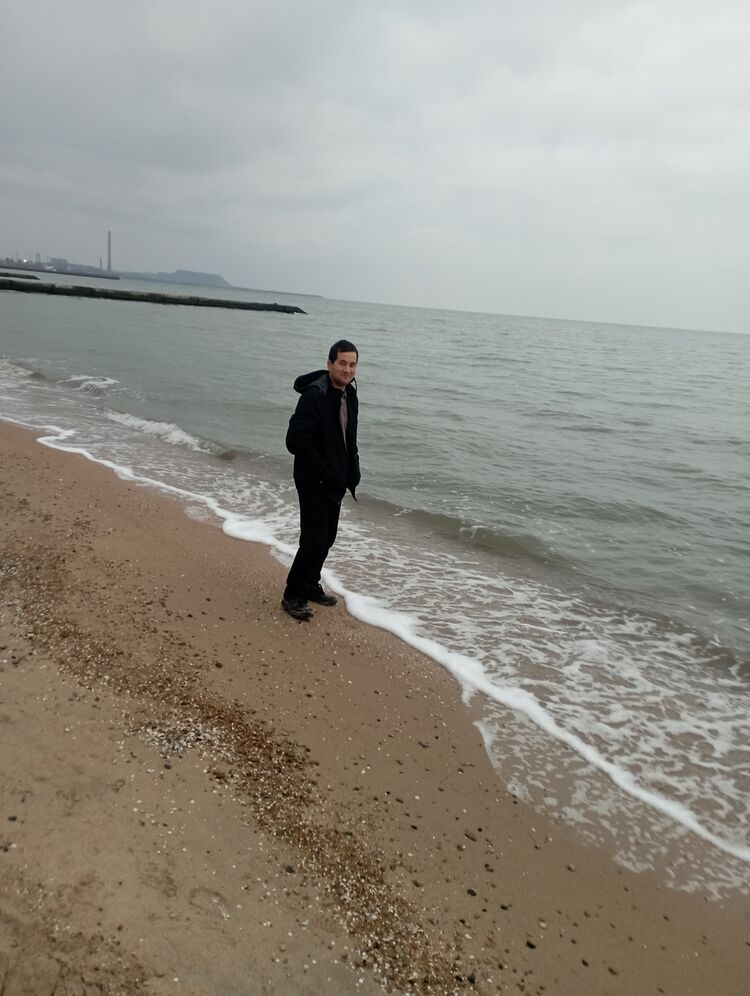  30575872  Ruslan, 31 ,    
