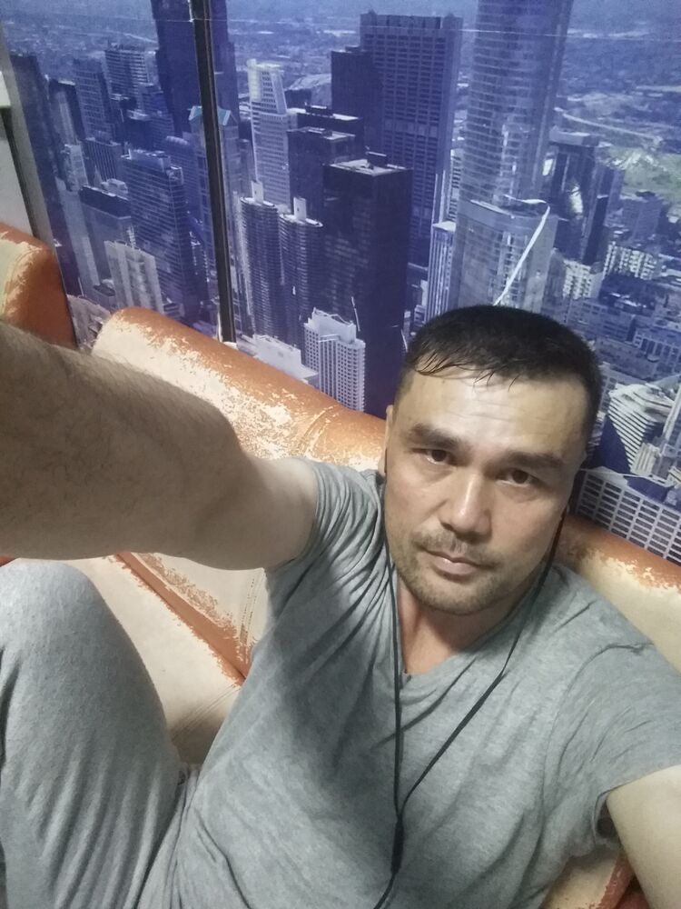  28452382  , 39 ,    