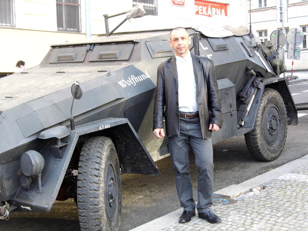  5973012  Andriy, 42 ,    