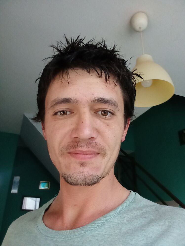  42752072  , 30 ,    