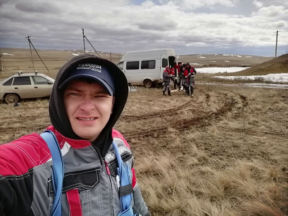  43550342  Alexander, 29 ,    