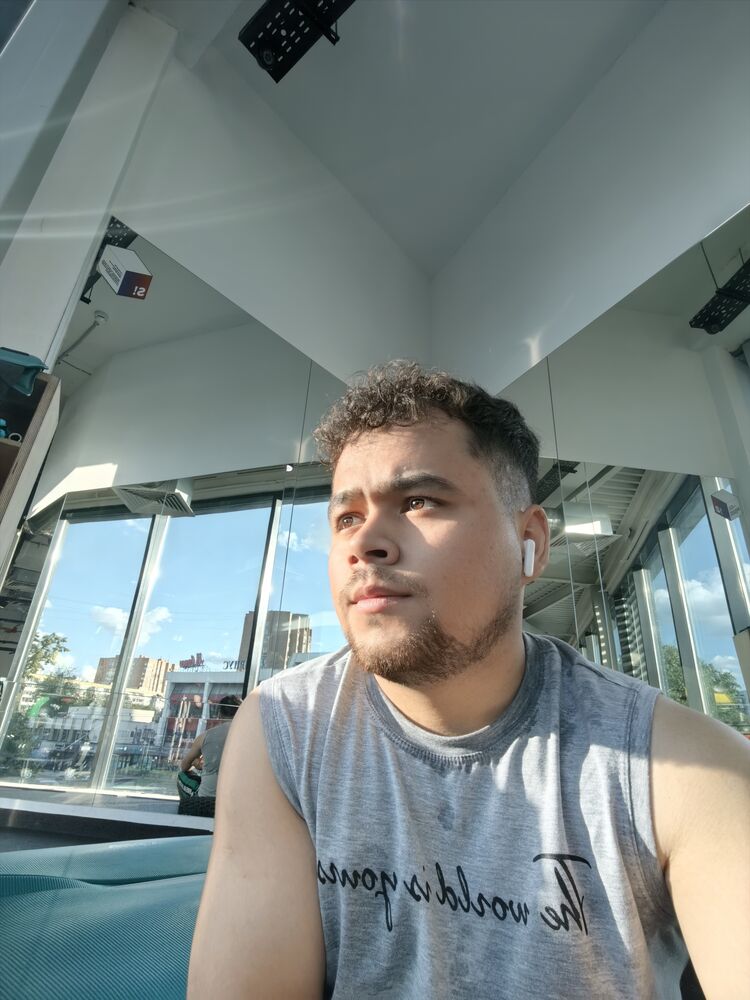  54701632  Farid, 23 ,    