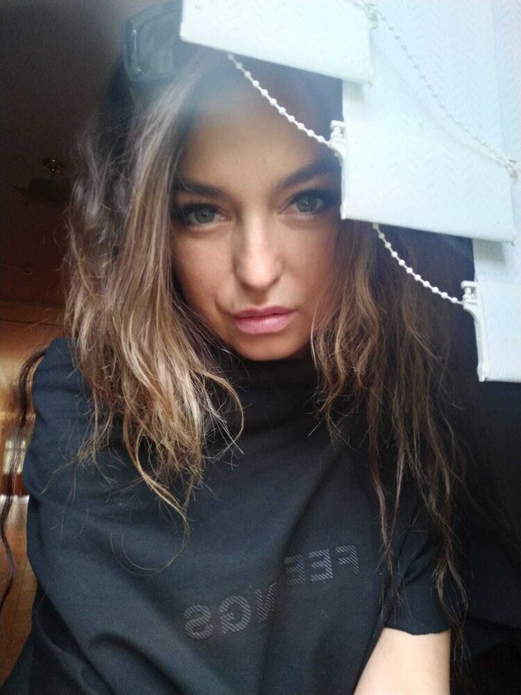  49256332  , 39 ,    