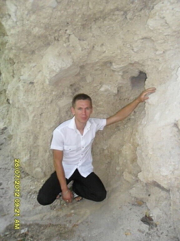  20385882  Radu, 39 ,    