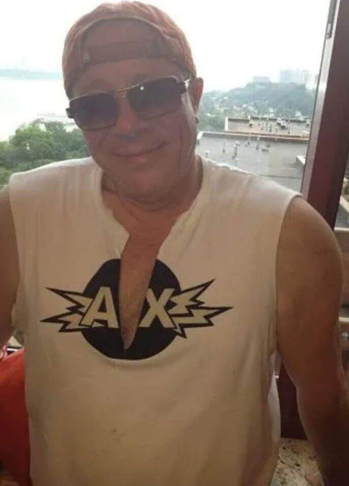  New York City,   Igor, 62 ,   ,   