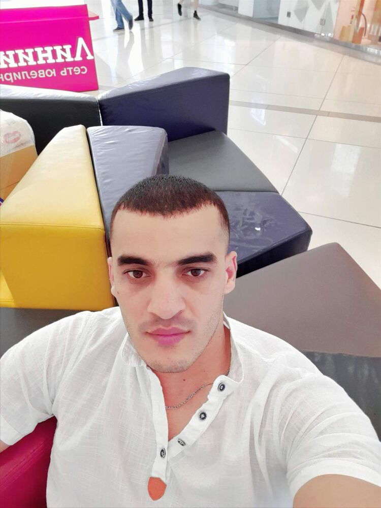  46896152  , 33 ,    