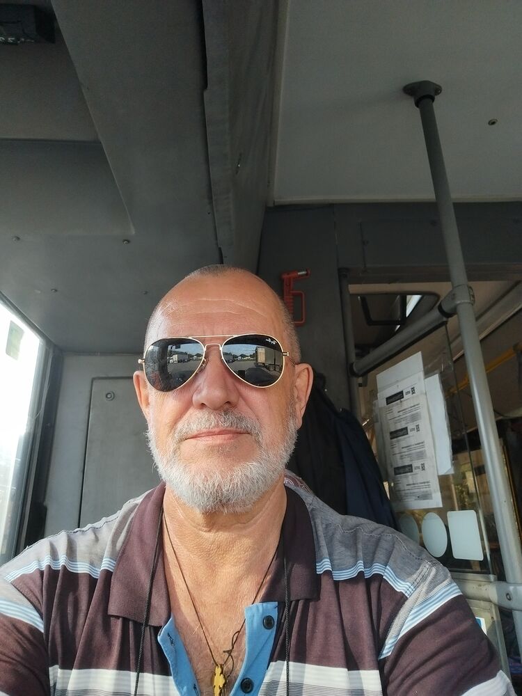 38434742  , 62 ,    