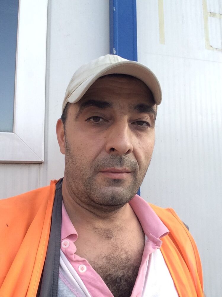  17633322  Seyfun, 49 ,    