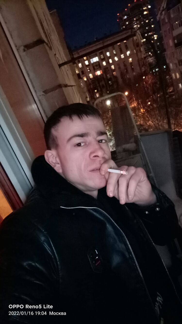  31680582  Alexey, 32 ,    