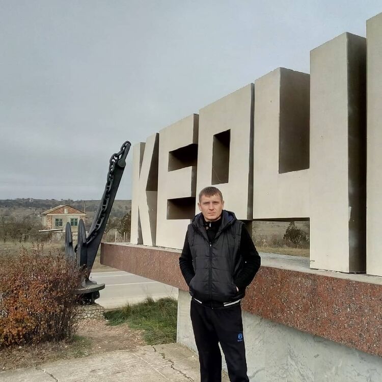  ,   Arkadi, 38 ,   ,   , c 