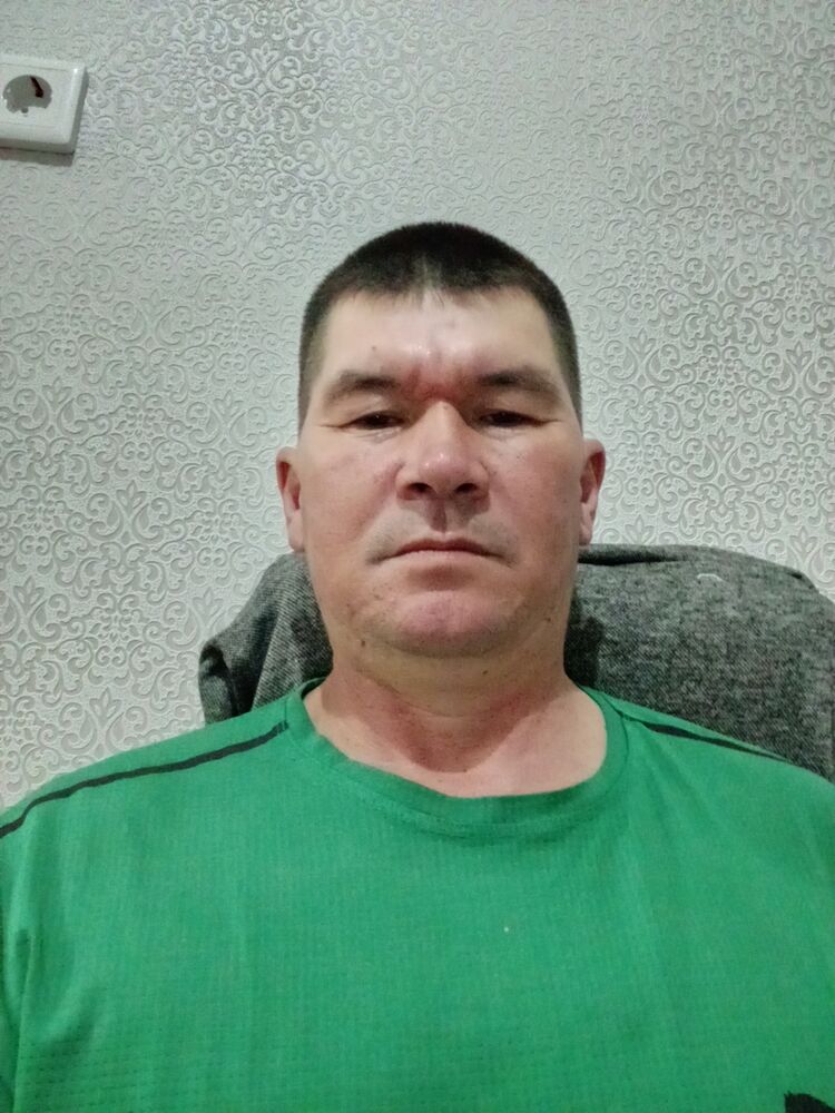  43525132  Bakutzhan, 48 ,    