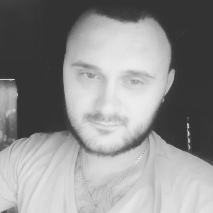  9894852  , 34 ,    