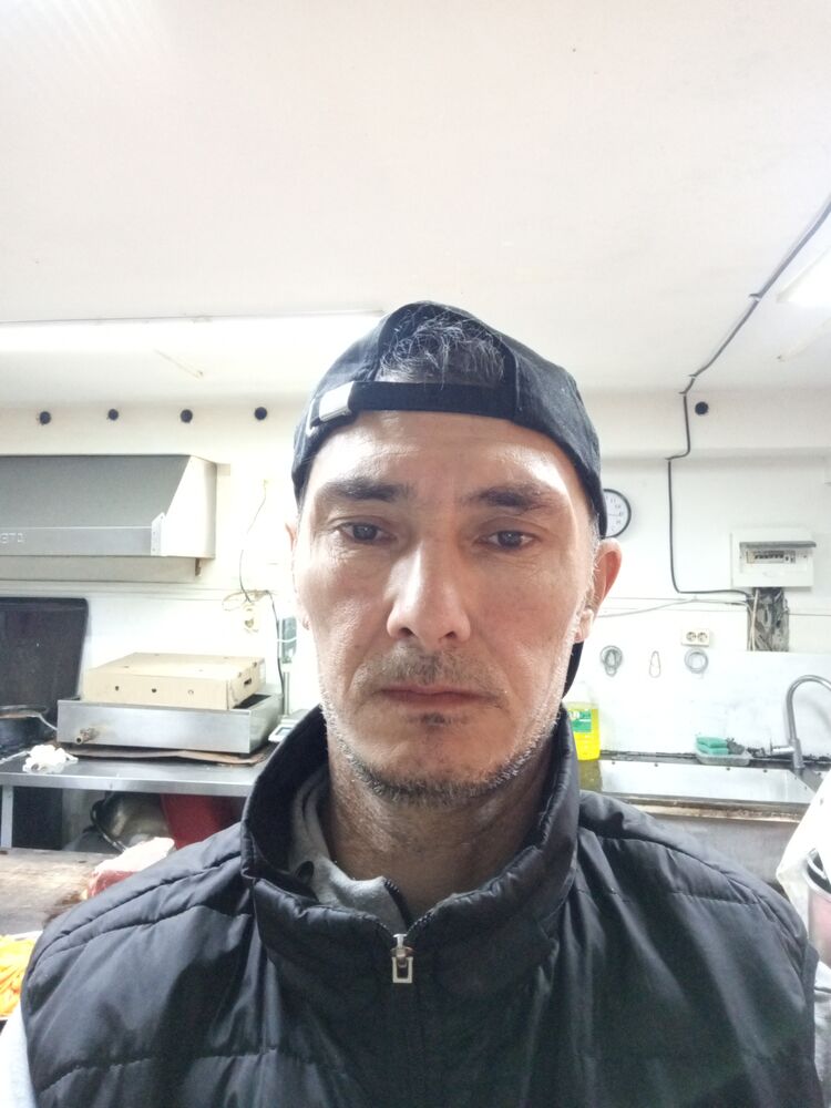  53854842  Mahsud, 51 ,    