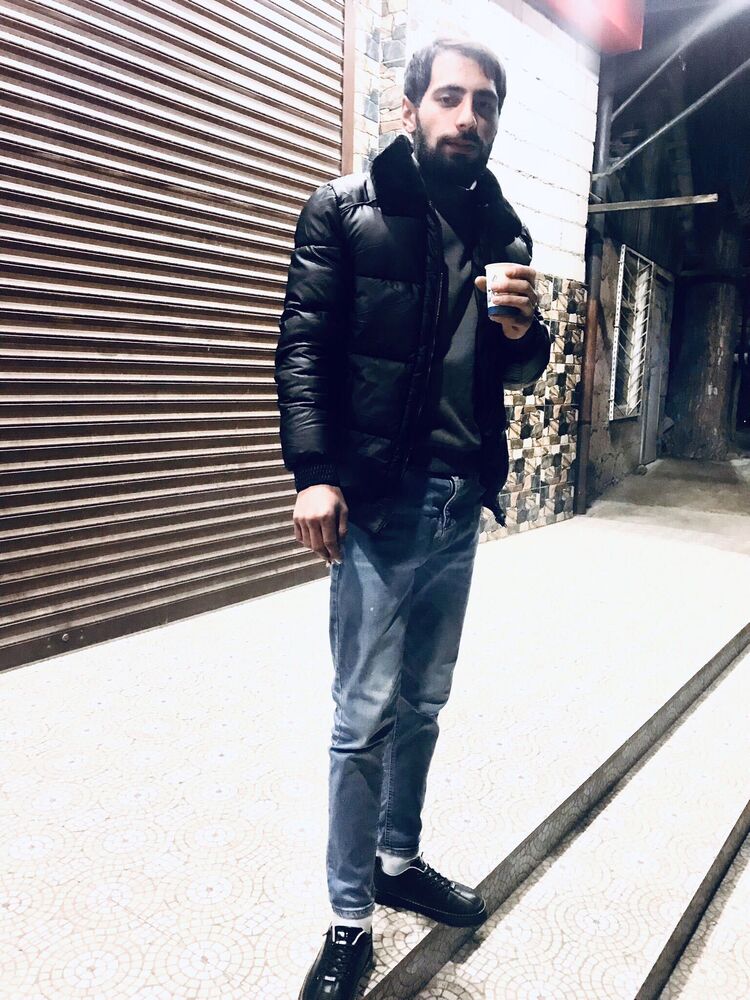  34650582  Erik, 27 ,    