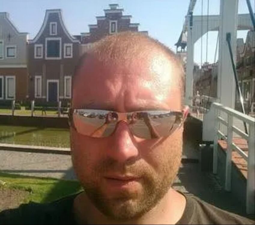   ,   Jorik, 40 ,   ,   