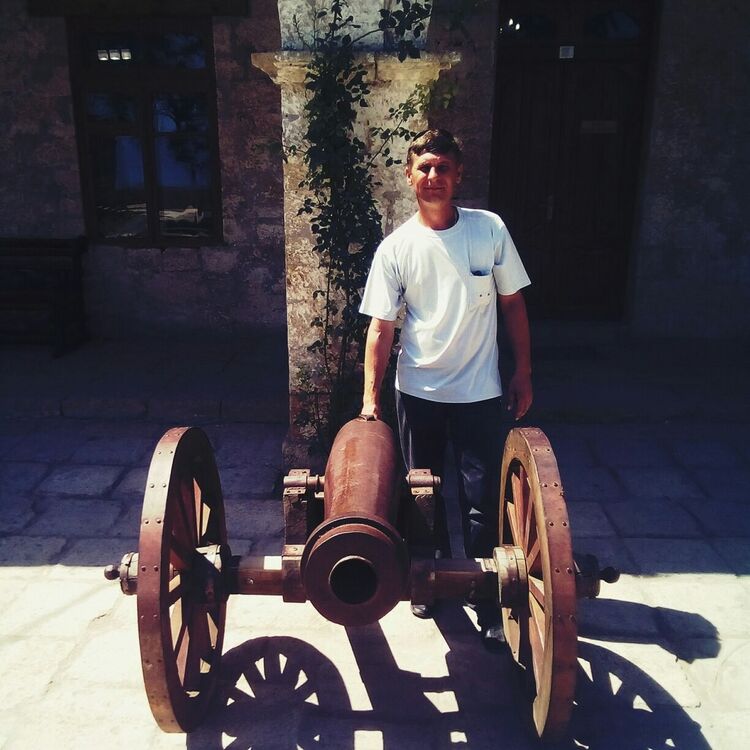  ,   Alexandr, 54 ,   
