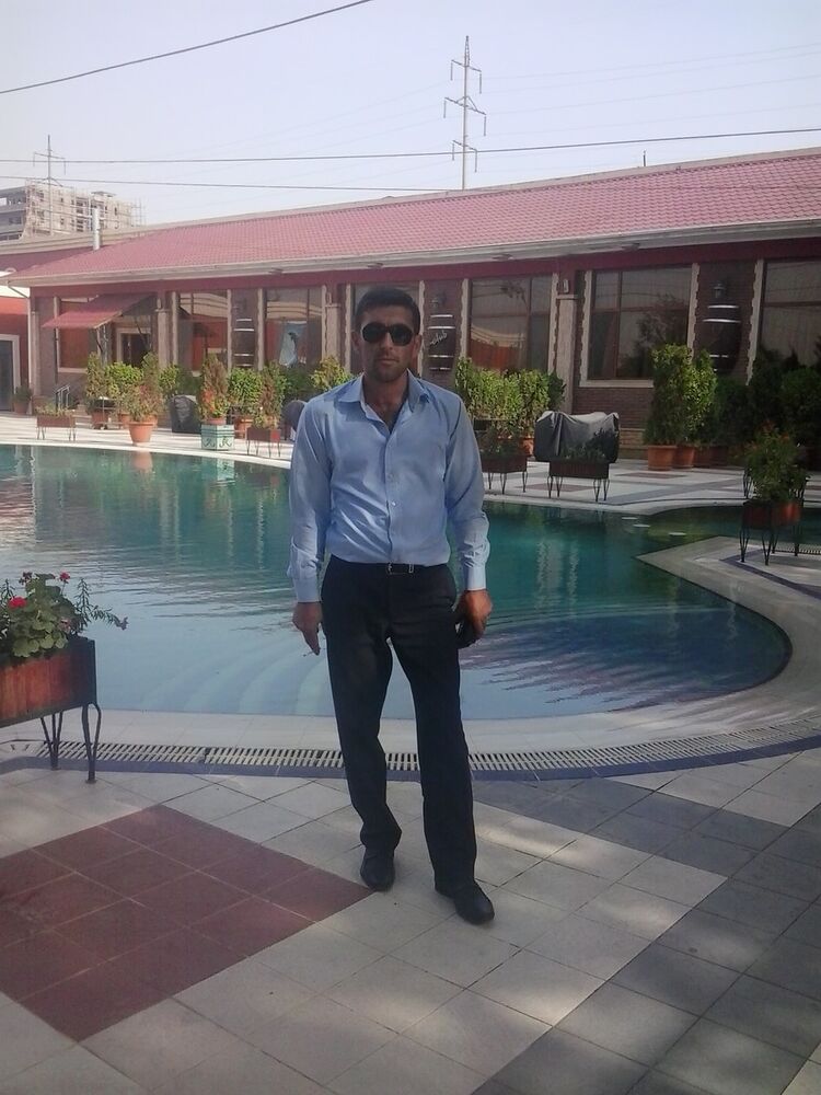  4209322  Elcin, 45 ,    