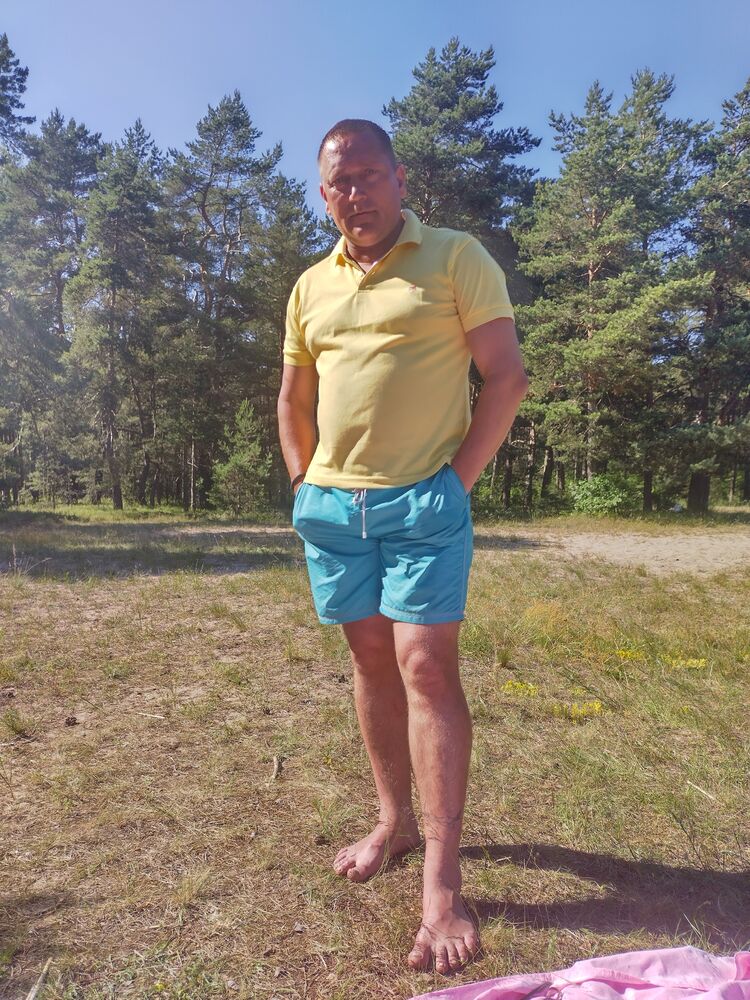  ,   Sergejs, 44 ,   ,   