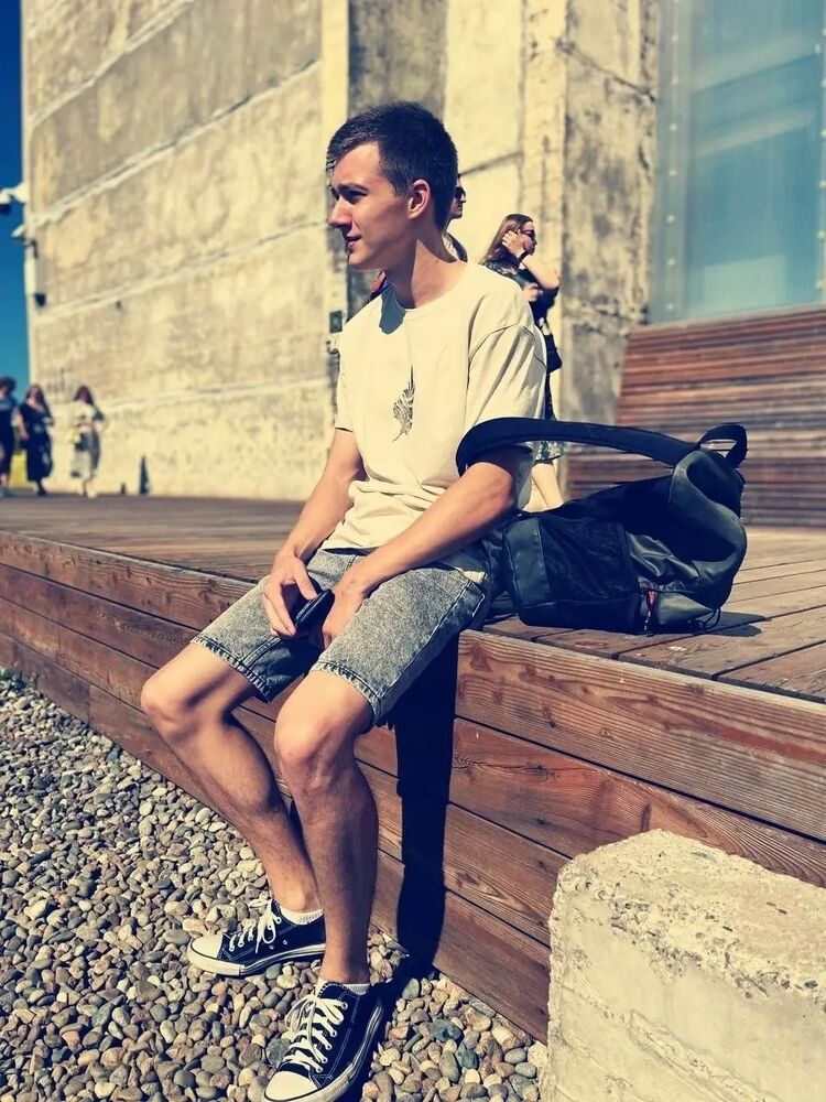  -,   , 19 ,  
