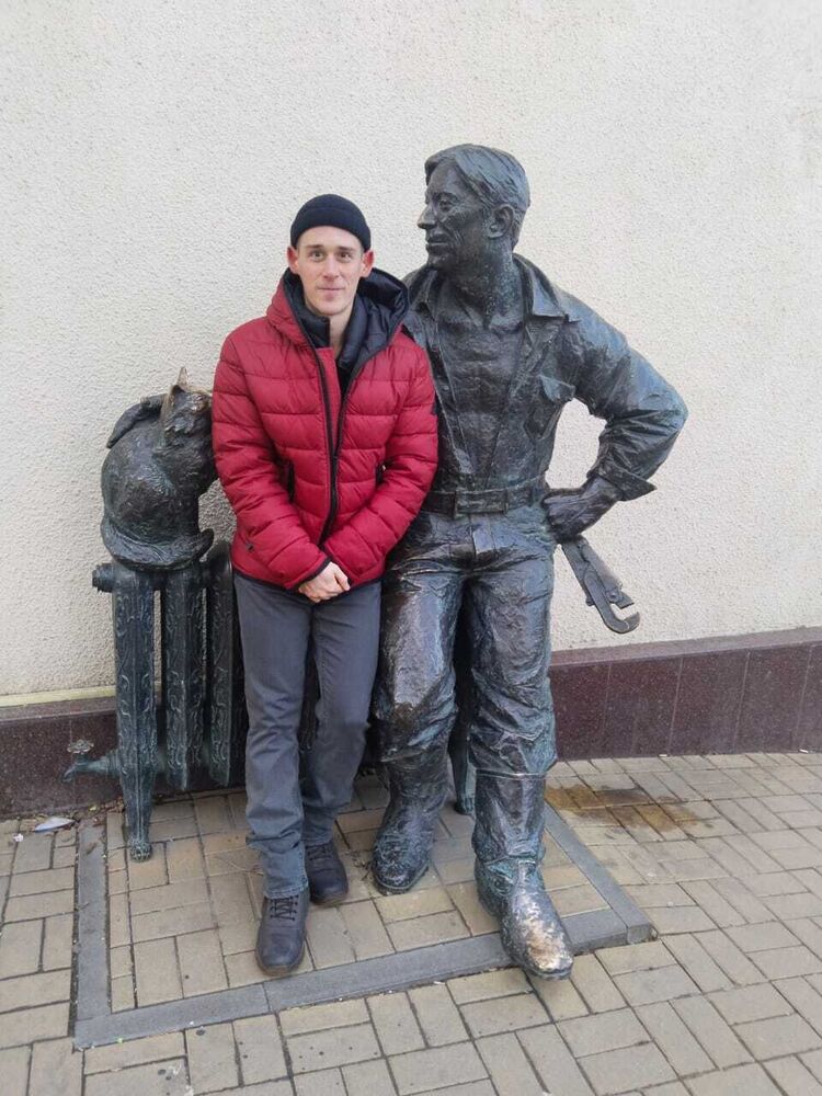  52942492  , 27 ,    --