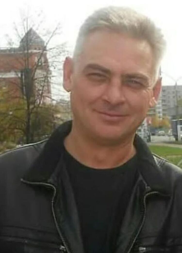  38572262  , 52 ,    