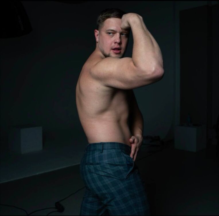  48815052  Alex, 30 ,    