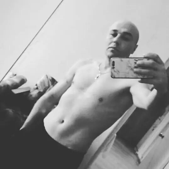  40293692  Nik, 41 ,    