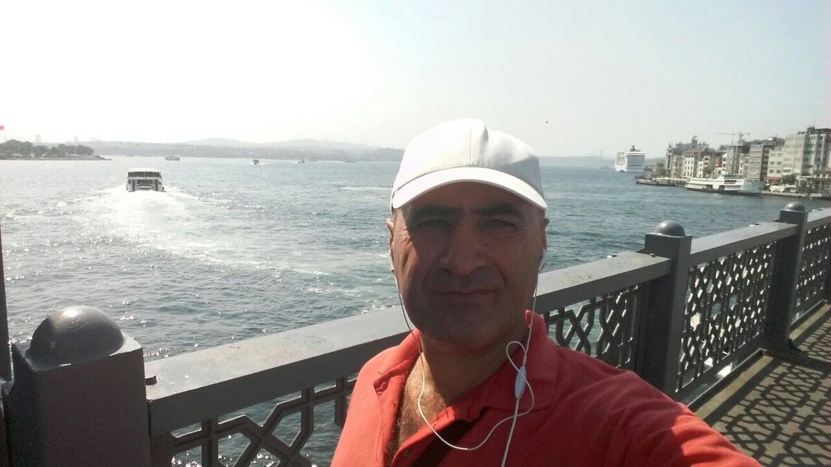  ,   Azar, 54 ,   