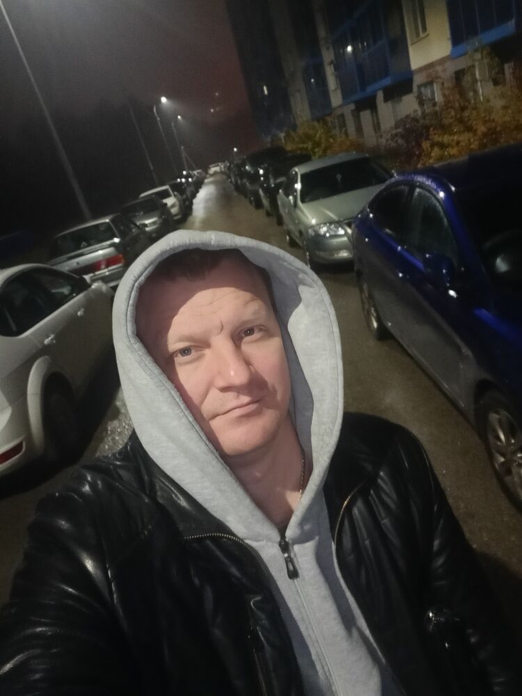  39647092  Denis, 37 ,    