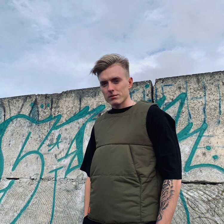 ���� 40597392 ������� �����, 27 ���, ���� ���������� � ������ ���������