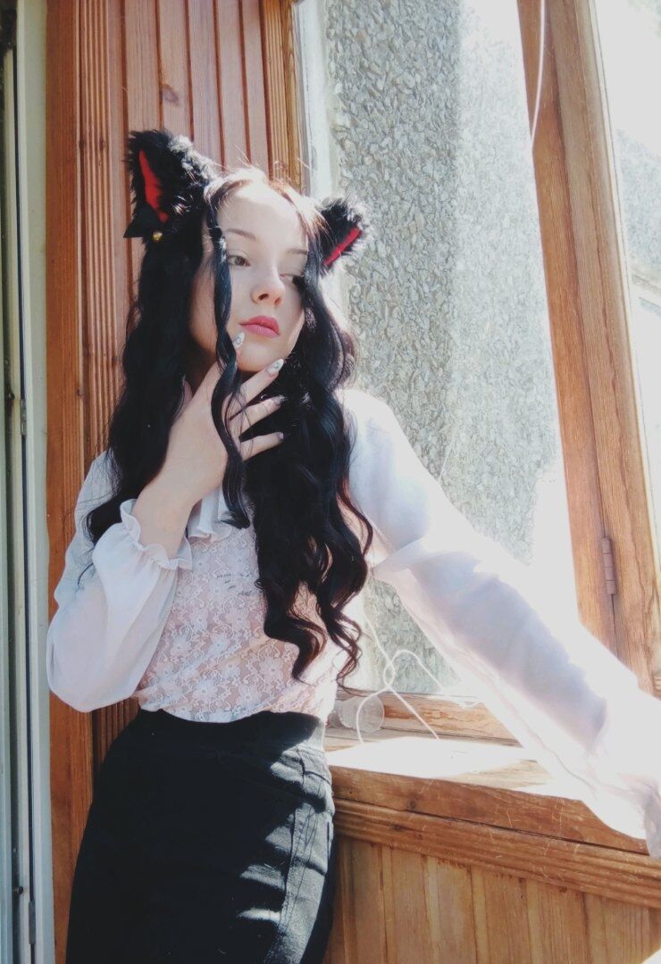  ,   Cherry, 19 ,  