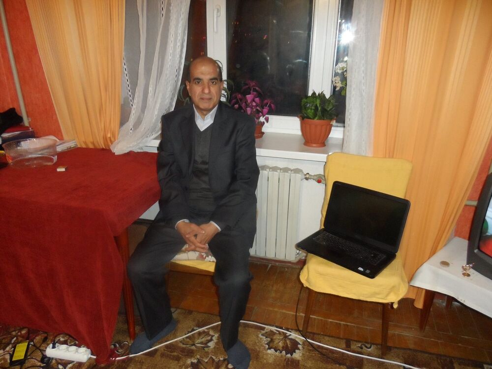  47010922  Ali, 56 ,    