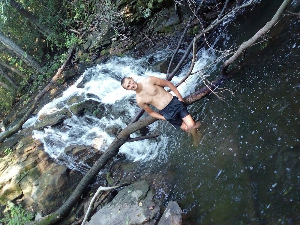  16627422  Artem, 27 ,     