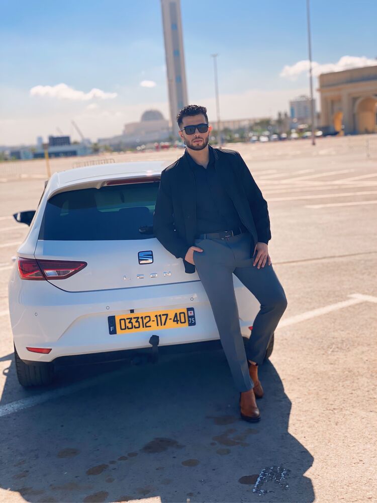  44300272  Ayoub, 31 ,    Beaulieu