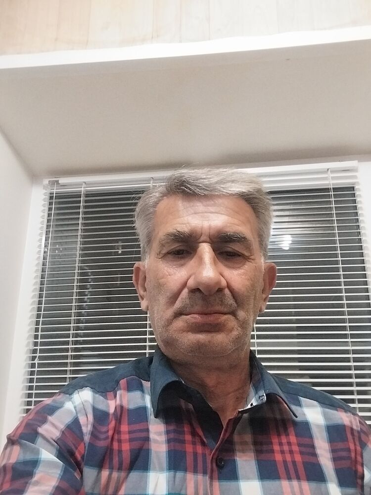  43809482  , 52 ,     