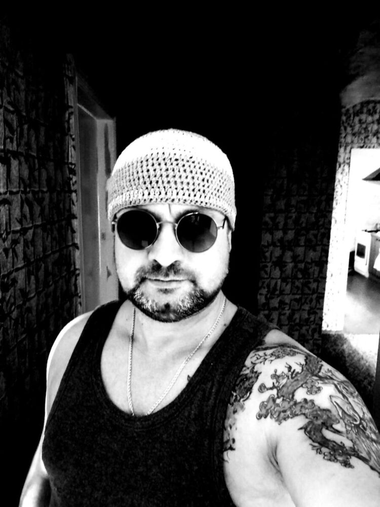 ���� 21585532 ������� �����, 43 ����, ���� ���������� � ������