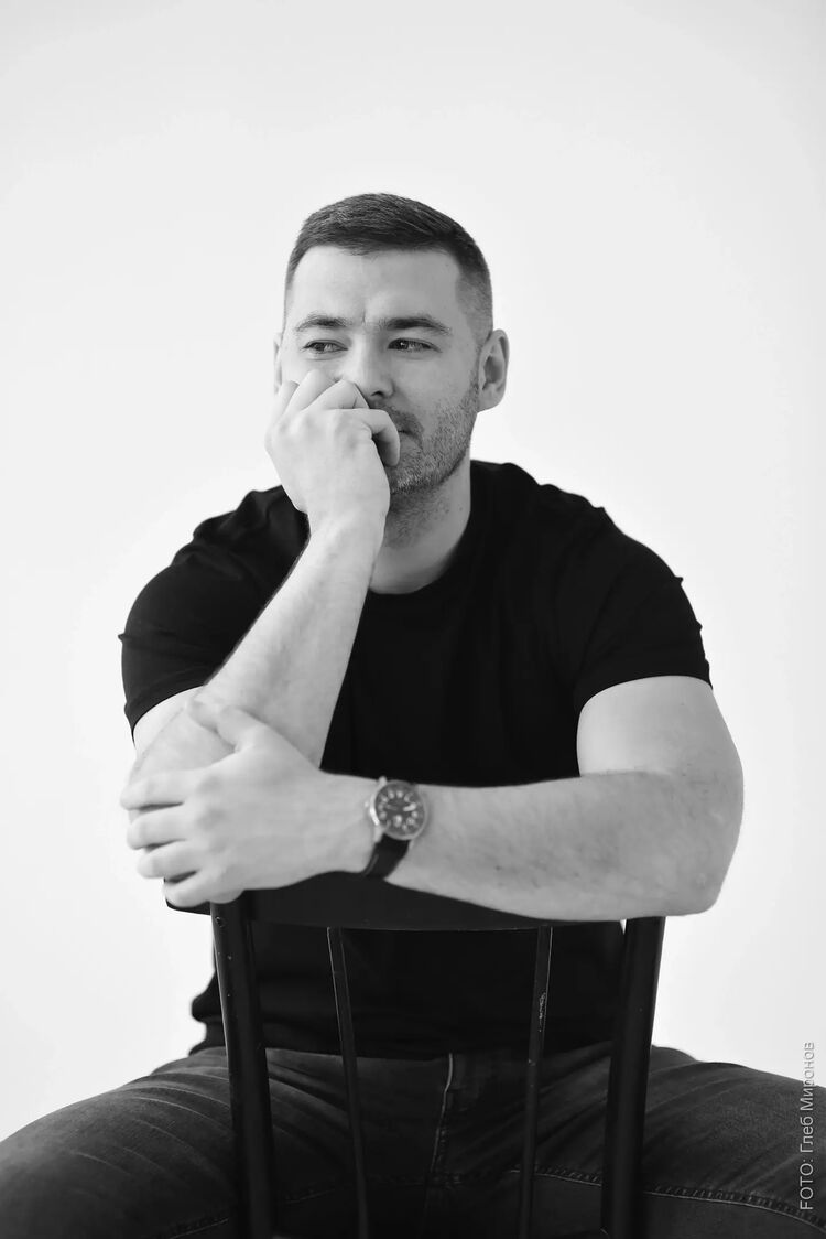  ,   Anton, 34 ,   ,   