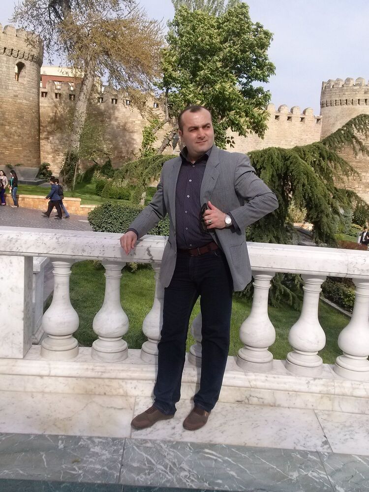  ,   Serxan, 48 ,   