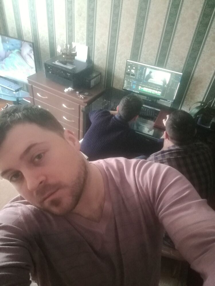  12538252  Anatolie, 39 ,    