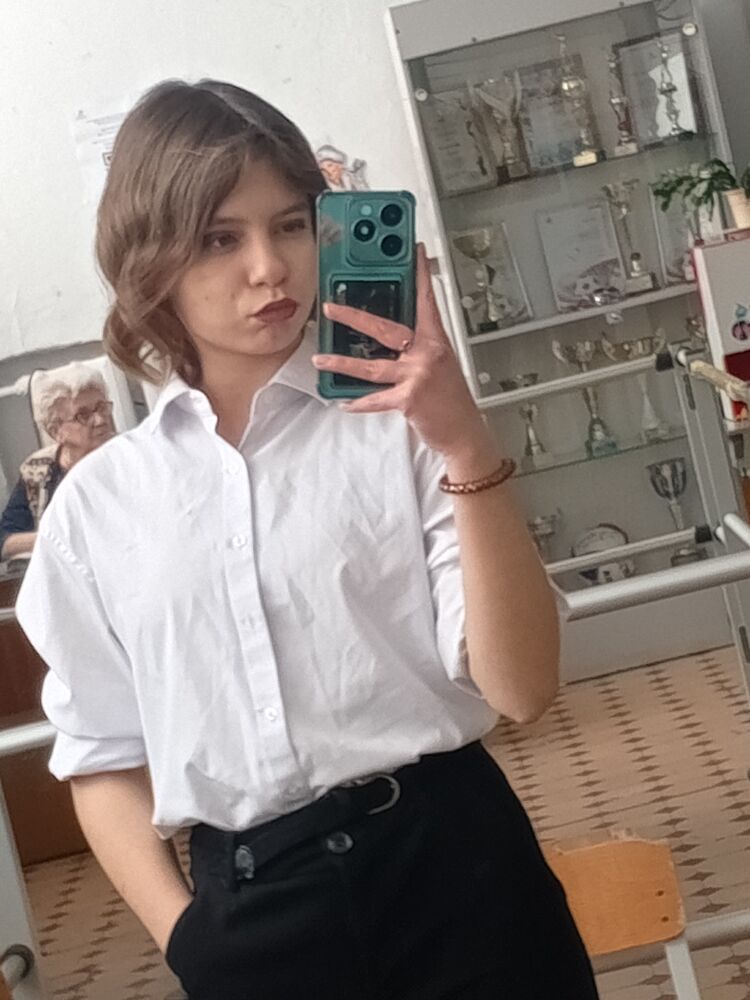  49762312  , 18 ,     
