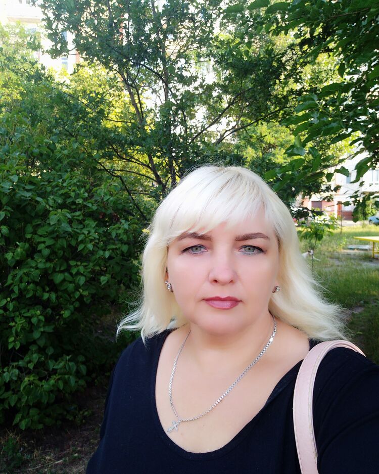  ,   Lena, 47 ,   c 