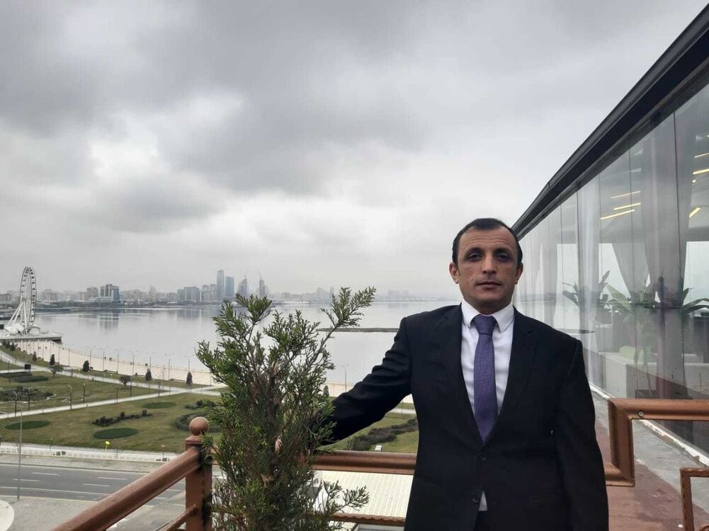  18936672  Ilkin, 40 ,    -