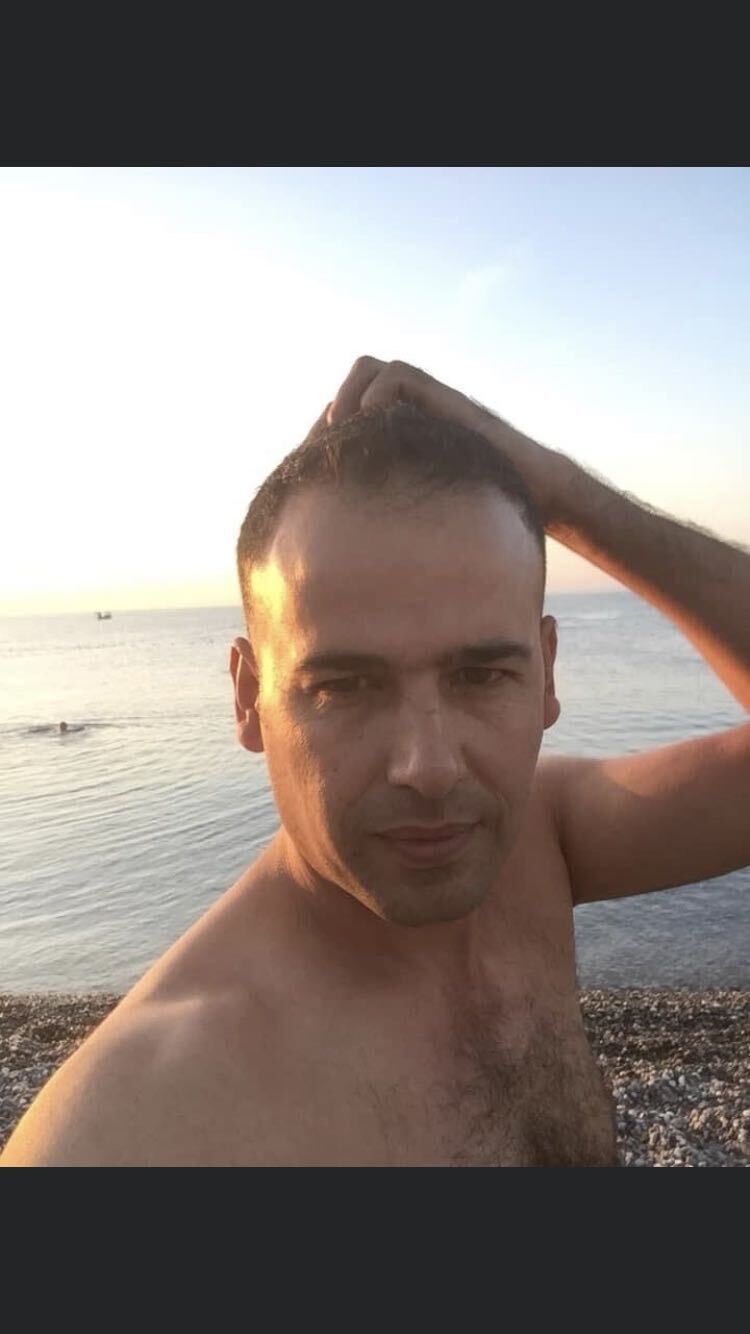 37844452  Erdal, 74 ,    