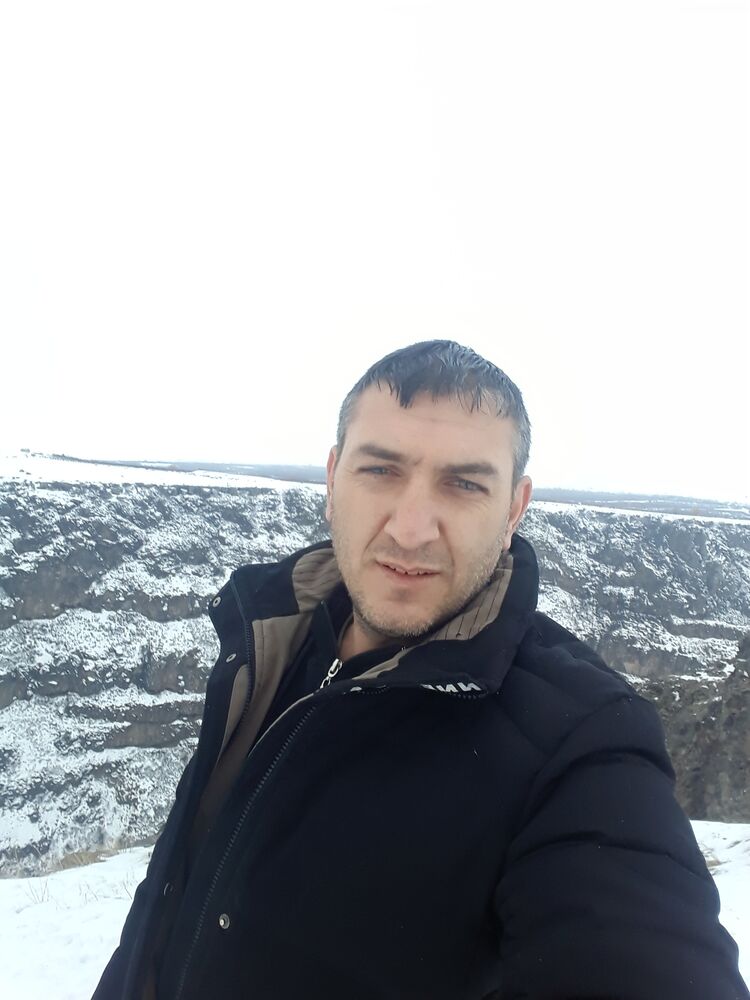  ,   Edgar, 42 ,   ,   