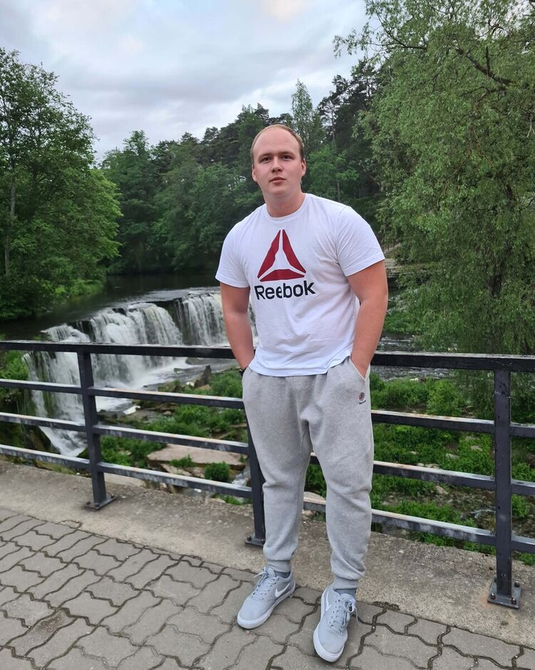  ,   Andrei, 31 ,   ,   , c 