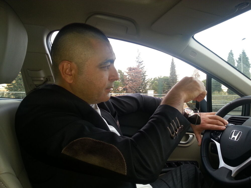  ,   Burak, 44 ,   ,   , c 