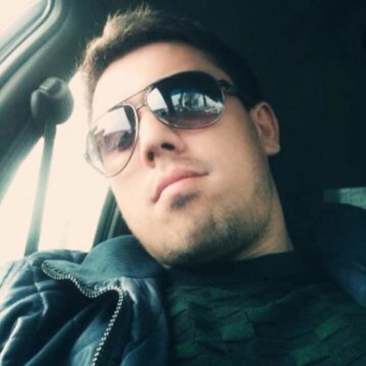  19100682  Rustam, 37 ,    