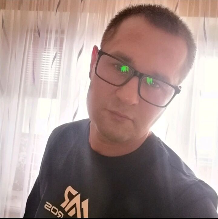  40356132  , 37 ,    