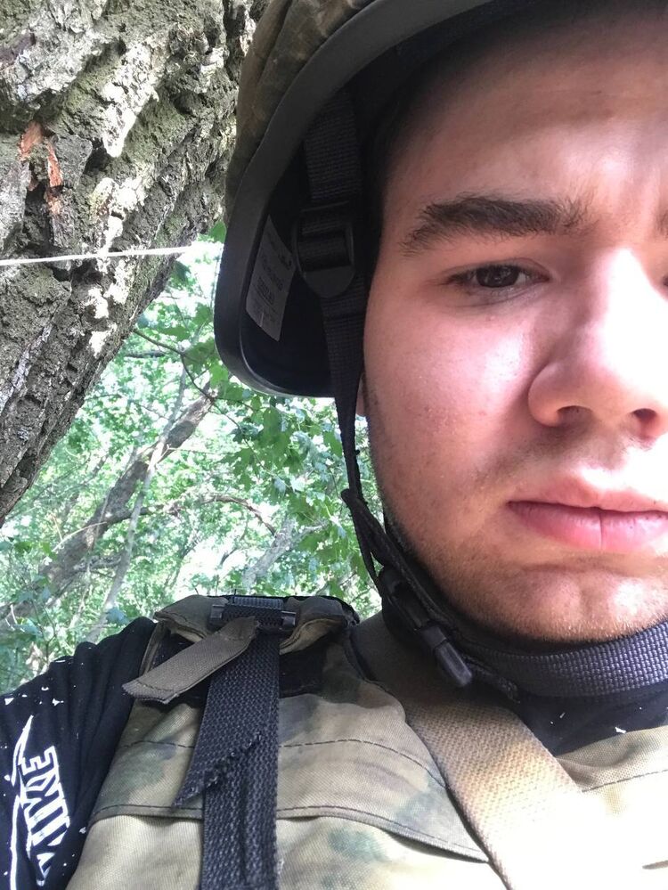  52541092  Maxim, 23 ,    